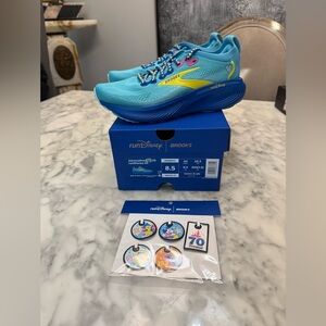 Brooks Women's Blue Athletic Shoes